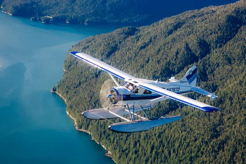 Ketchikan: Misty Fjords National Monument Floatplane Tour - Boarding the six-passenger floatplane