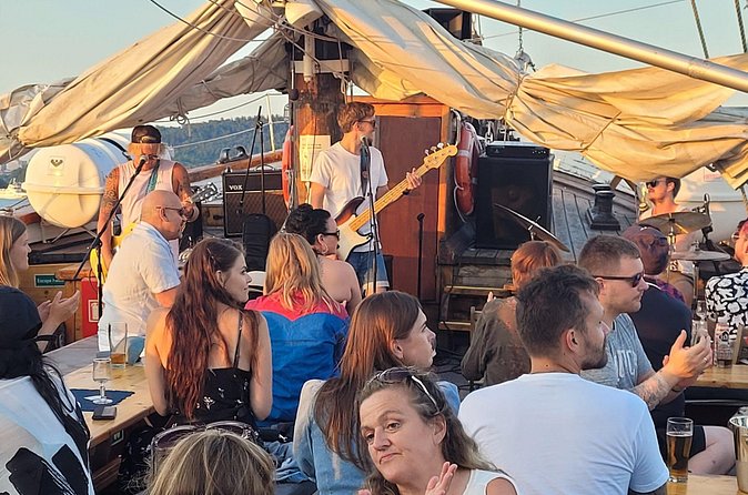 Live Evening Rock Music Cruise in Oslo Fjord with Shrimp Buffet - Rock music, dancing, and the social mood