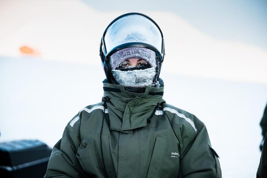Longyearbyen: Snowmobile Tour to Tempelfjorden with Lunch - Key Points at a Glance
