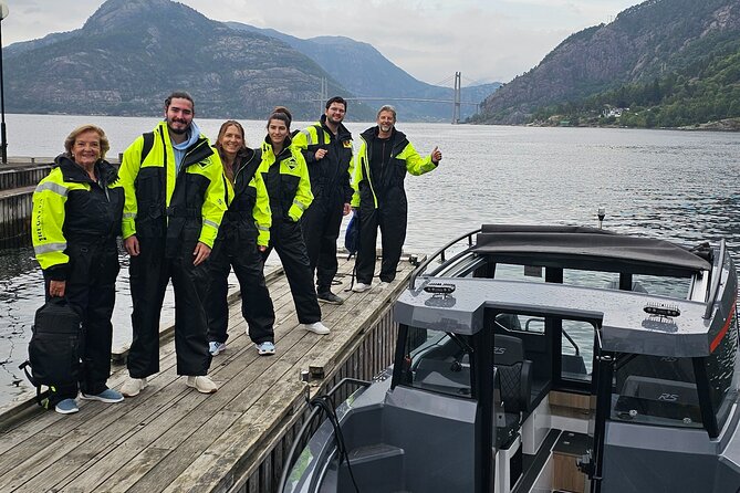 Lysefjord Fjord Safari Boat Tour from Forsand (Near Stavanger) - Hengjanefossen: the freshest stop on the route