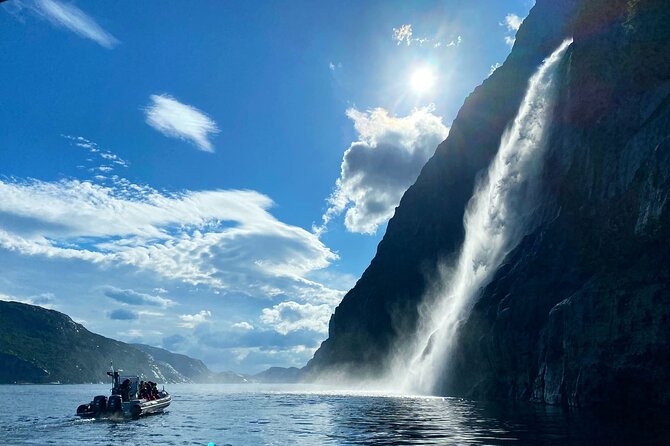 Lysefjorden & Pulpit Rock RIB-Safari from Stavanger - Pulpit Rock from water level
