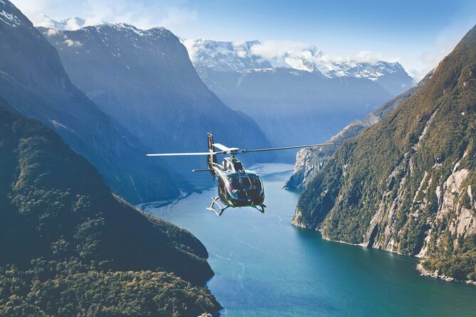 Milford and Fiordland Highlights Tour by Helicopter from Queenstown - The alpine glacier landing