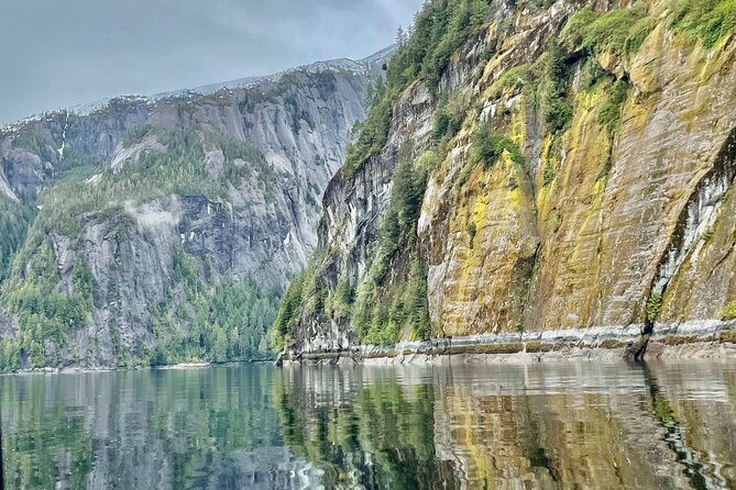 Misty Fjords Expedition - 6 Passenger Boat - What the guides add to the trip