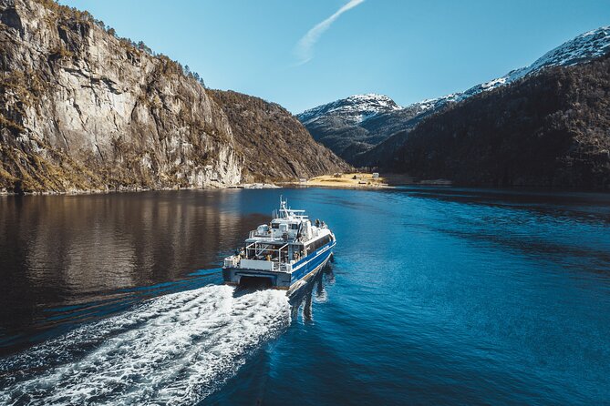 Mostraumen Fjord Cruise - the local operator - Mostraumen, the memorable turning point