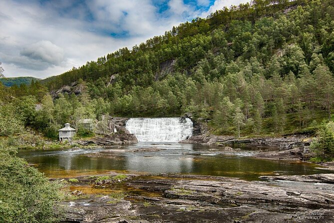 Mostraumen Golden Circle Fjordtour from Bergen – Group or Private - Kallestadsundet and the tour’s best photo stop