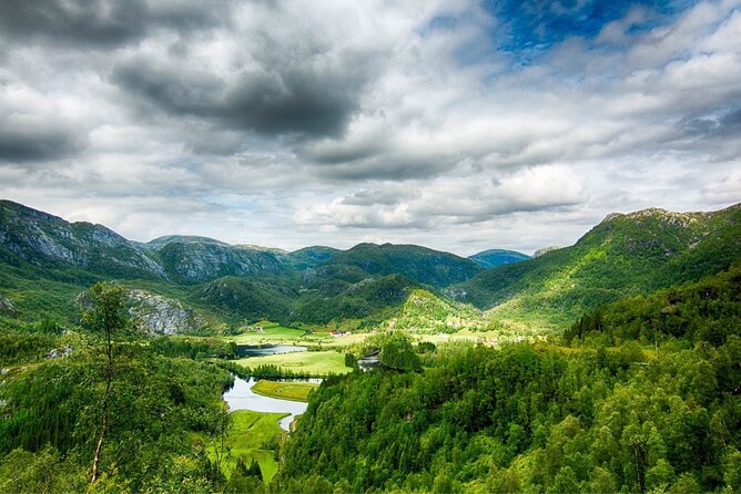 Mostraumen Golden Circle Fjordtour from Bergen – Group or Private - What the small minibus changes
