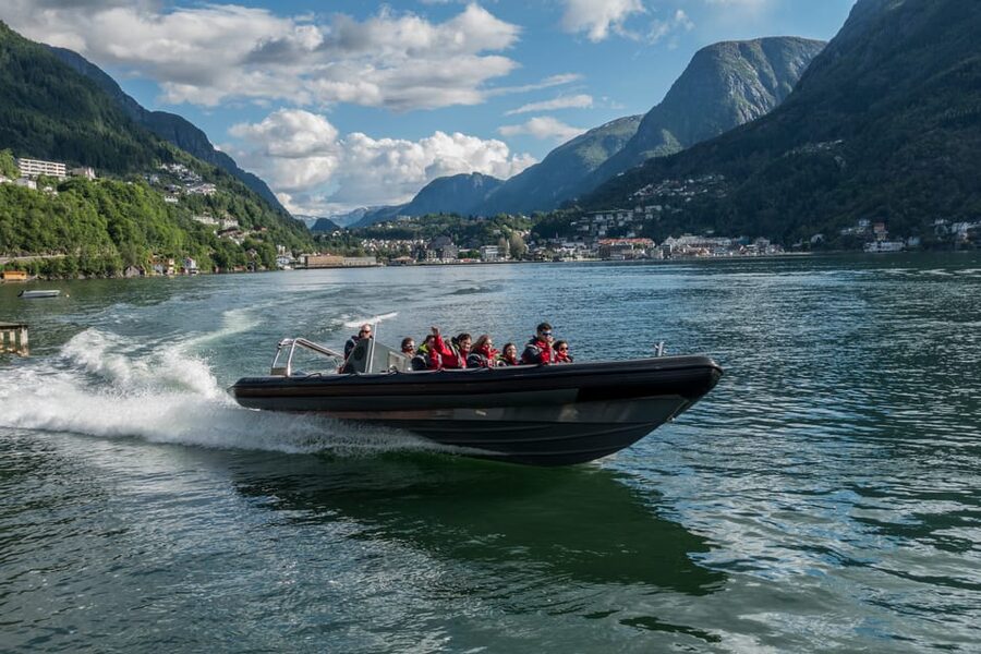 Odda: RIB Boat Tour on the Hardangerfjord - What the guide adds to the two-hour ride