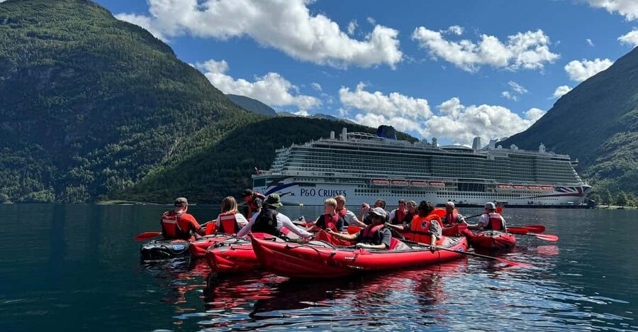 Olden: Experience Beginner-friendly Fjord Kayaking - Rain, sunshine, and what to pack