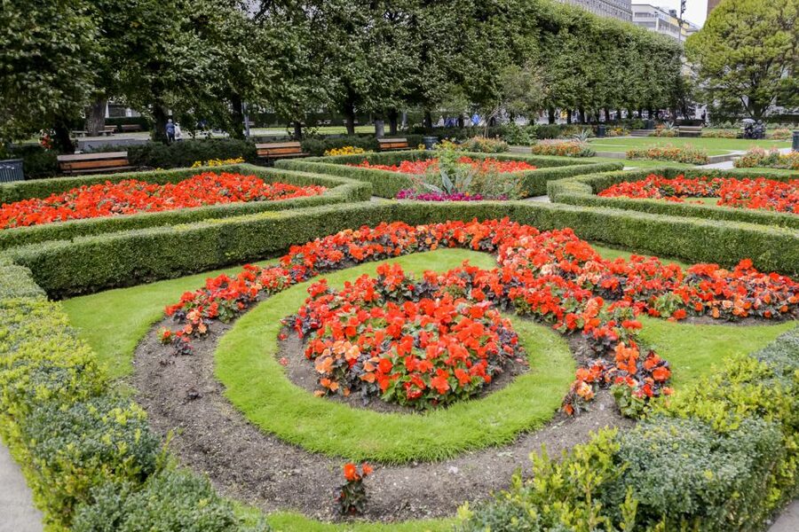 Oslo: Grand City Sightseeing Tour by Bus with Fjord Cruise - Who should book this Oslo day tour?