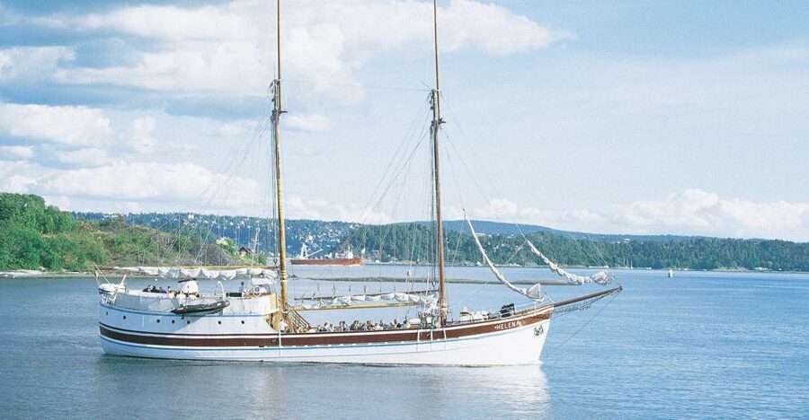 Oslo: Oslo Fjord Cruise with Live Jazz Music & Shrimp Buffet - What You Actually Eat: Shrimp, Lemon, and Bread