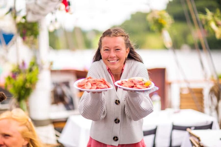 Oslo: Oslofjord Fjord-Style Dinner Cruise - What kind of Oslo experience is this?