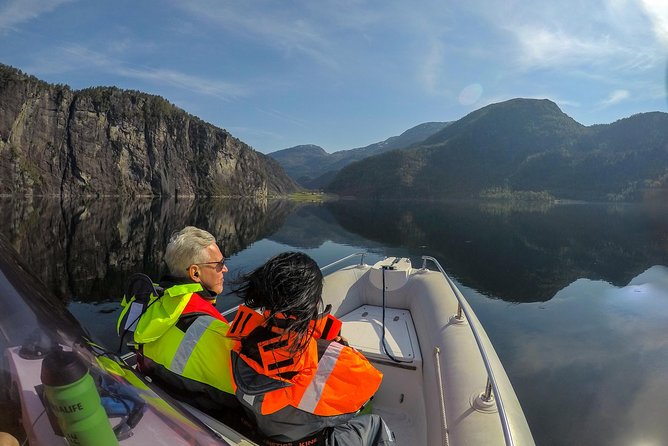 Private Cruise: Mostraumen by Zodiac or Lux Pontoon Boat - Stamneshella and the story of Norwegian salmon