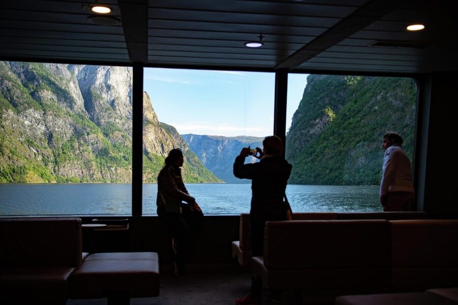 Private Day Tour- Flam Railway & Fjord Cruise From Bergen - Gudvangen and the long return to Bergen