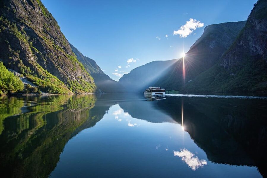 Private Day Tour- Flam Railway & Fjord Cruise From Bergen - Myrdal brings the famous rail connection