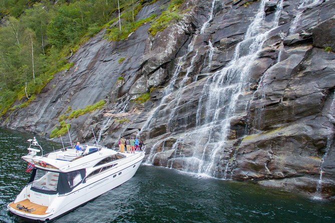 Private Fjord and waterfalls cruise to Modal- Mostraumen - Leaving Bergen with Bryggen in view