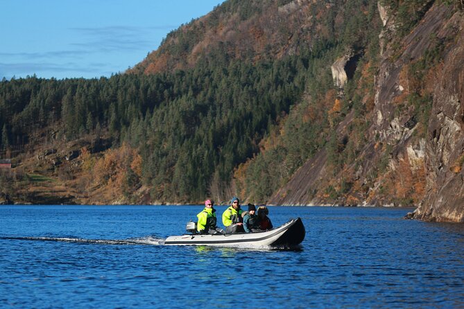 Private Fjordcruise by Luxury Pontoon Boat - Bergen Fjords - Waterfalls, reflections, and the value of a slow pace