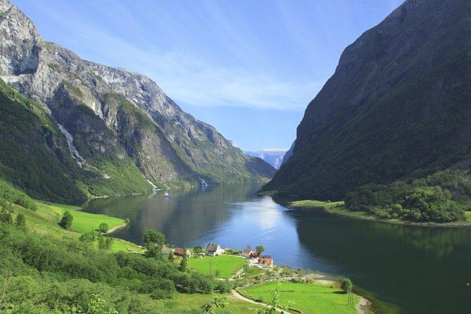 Private Full-Day Round Trip from Oslo to Sognefjord via Flåm Railway - Gudvangen and the Nærøyfjord setting