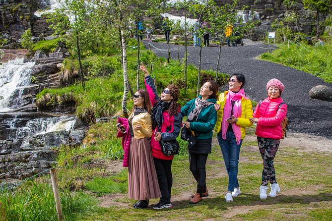 PRIVATE GUIDED TOUR: Highlights of Norway – Trip to the Sognefjord – SUMMER - The Nærøyfjord cruise is the scenic centerpiece
