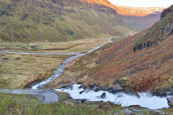 PRIVATE GUIDED TOUR: King of the Fjords – round trip to the Sognefjord, 11 hours - The 90-minute crossing on Sognefjord
