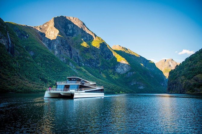 Private tour, Bergen to Oslo - Nærøyfjord Cruise & Flåm Railway - Across Hardangervidda on the Bergen Railway