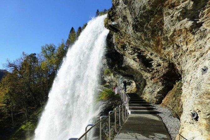 Private tour - Hardangerfjord, Voss Gondola & 4 Great Waterfalls - A closer encounter at Skjervsfossen