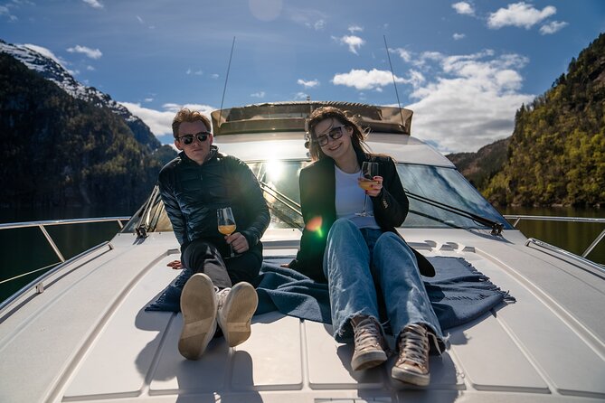 Private yacht Cruise in Flåm and Gudvangen, Nærøyfjord - Why a private boat changes the Flåm fjord trip