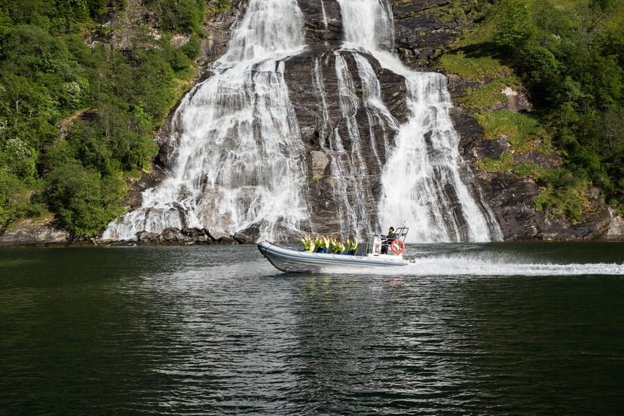 RIB Geiranger - Fjordsafari - Weather, comfort, and what to bring