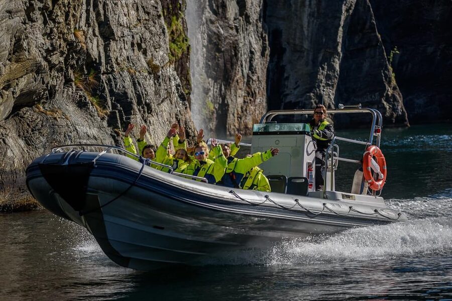 RIB Geiranger - Fjordsafari - The first run into Geirangerfjord