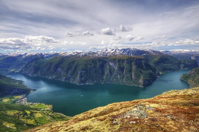 Self-Guided Bergen to Oslo Daytrip With Flamsbana & Fjordcruise - Bergen Station to Voss by train