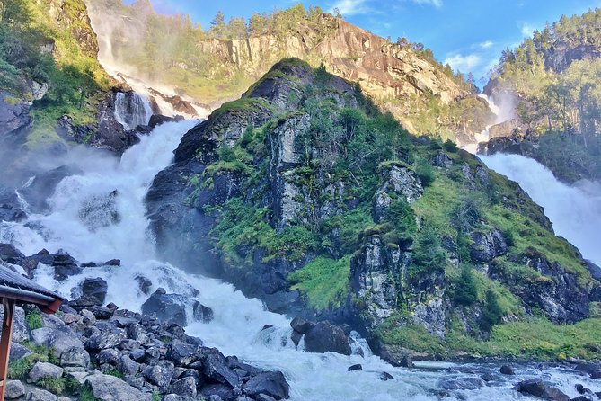 SEVEN WATERFALLS TOUR: Private roundtrip to the Hardanger Fjord, 12 hours - Key things to know before you book