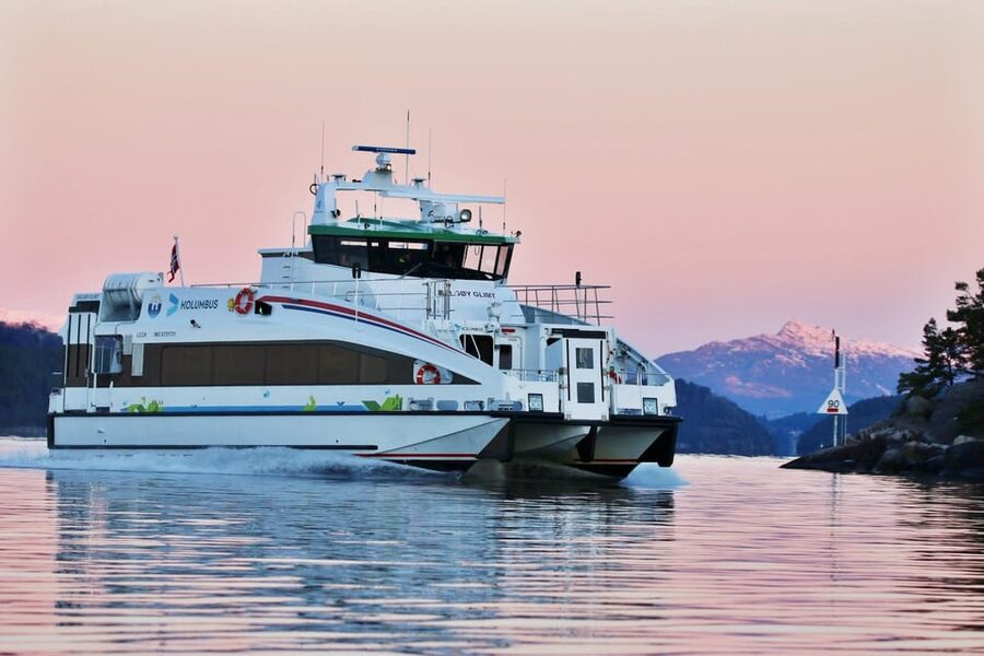 Stavanger: Fjord Cruise to Lysefjord and Pulpit Rock - The $89 price and who gets the best value