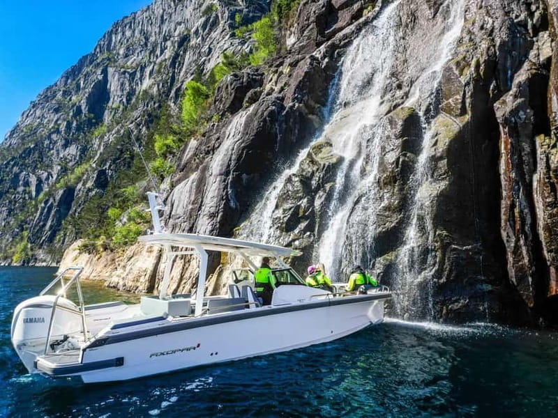 Stavanger: Guided Lysefjord Cruise to Pulpit Rock - Leaving Stavanger harbor at speed