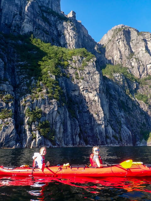 Stavanger: Lysefjord Kayak Safari (Waterfalls & Pulpit Rock) - Lunch in a quiet corner of Lysefjord