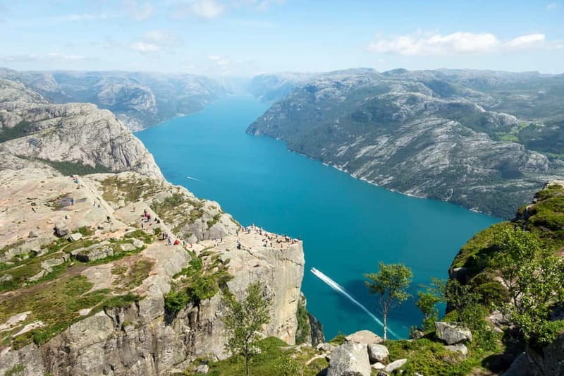 Stavanger: Lysefjorden Cruise and Preikestolen Hike - Key points to know before booking