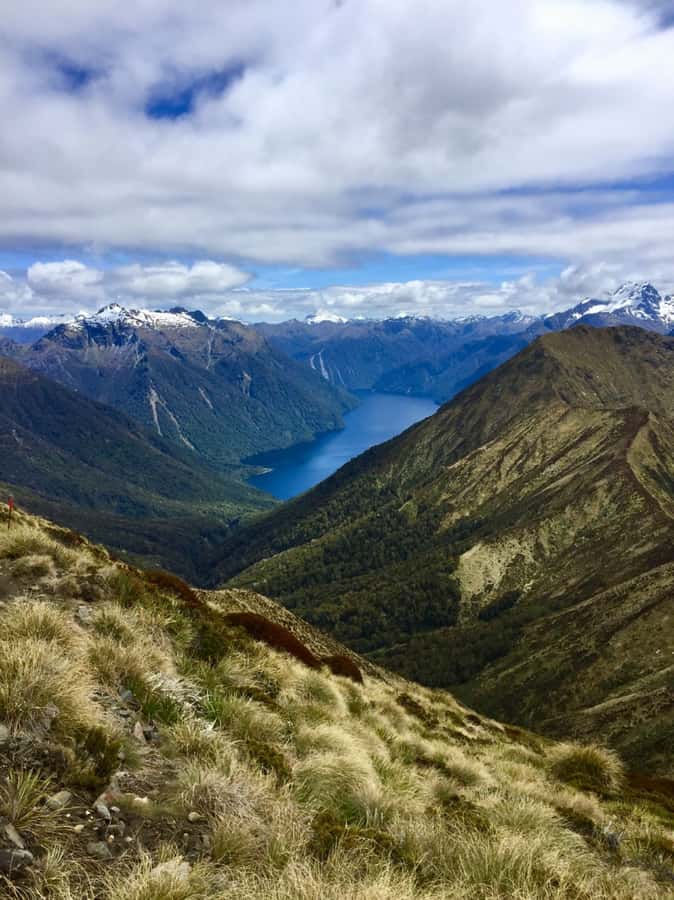 Te Anau: 30-Minute Fiordland National Park Scenic Flight - Leaving Te Anau for the Kepler Mountains