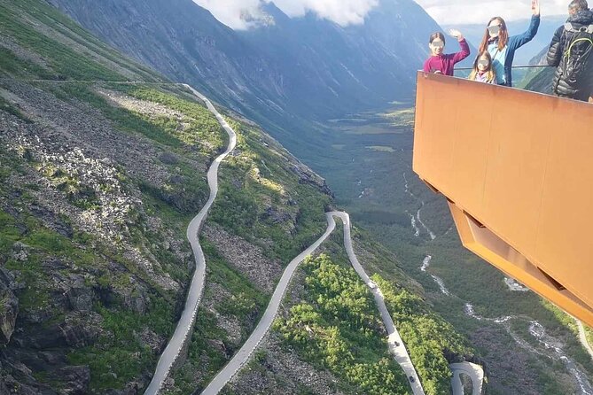 Trollstigen 100% Highlights Fjord to Troll 10 stops 16 seats max - Why the small minibus matters on a seven-hour route