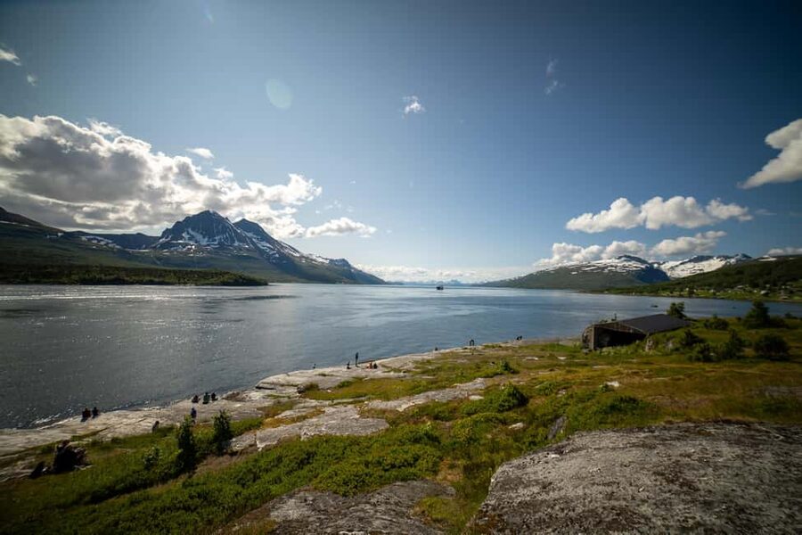 Tromsø: Fjord Adventure with Lunch and Photos - Leaving Tromsø for Kvaløya