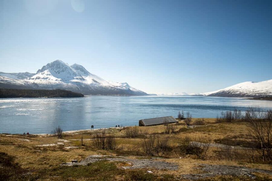 Tromsø: Fjord Adventure with Lunch and Photos - Winter clothing and practical comfort