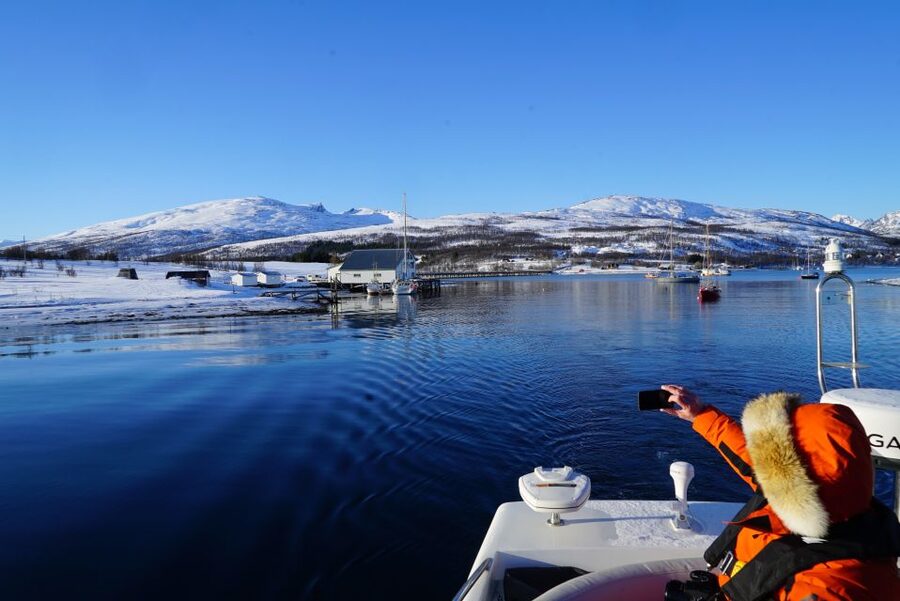 Tromsø: Fjord Cruise by Luxury Yacht - Leaving Tromsø for Håkøya Island
