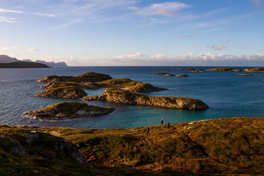 Tromsø: Fjord tour in a minibus to Sommarøy with fishsoup - What the five-hour schedule feels like