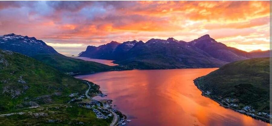 Tromsø: Fjords and Sommarøy Islands Tour with Salmon Picnic - Stories from the guides make the road time useful