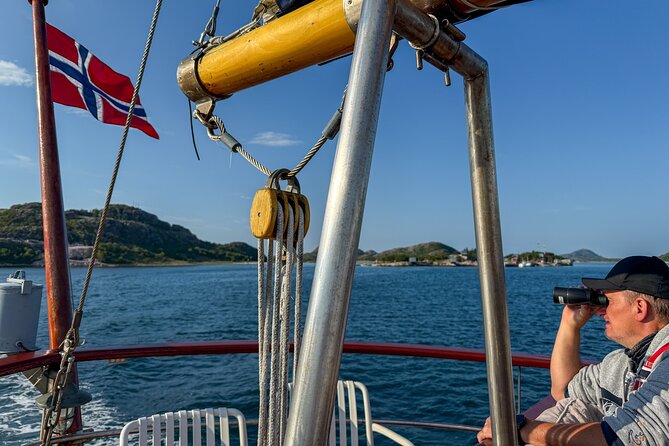 Tromsø Luxury Summer Fjord Cruise with Lunch - Comfort, crew service, and the feel onboard
