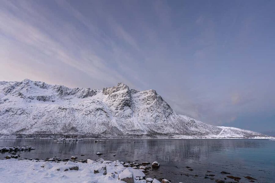 Tromsø: Senja Fjord Tour in Chinese/English Small-Group - The 45-minute afternoon ferry