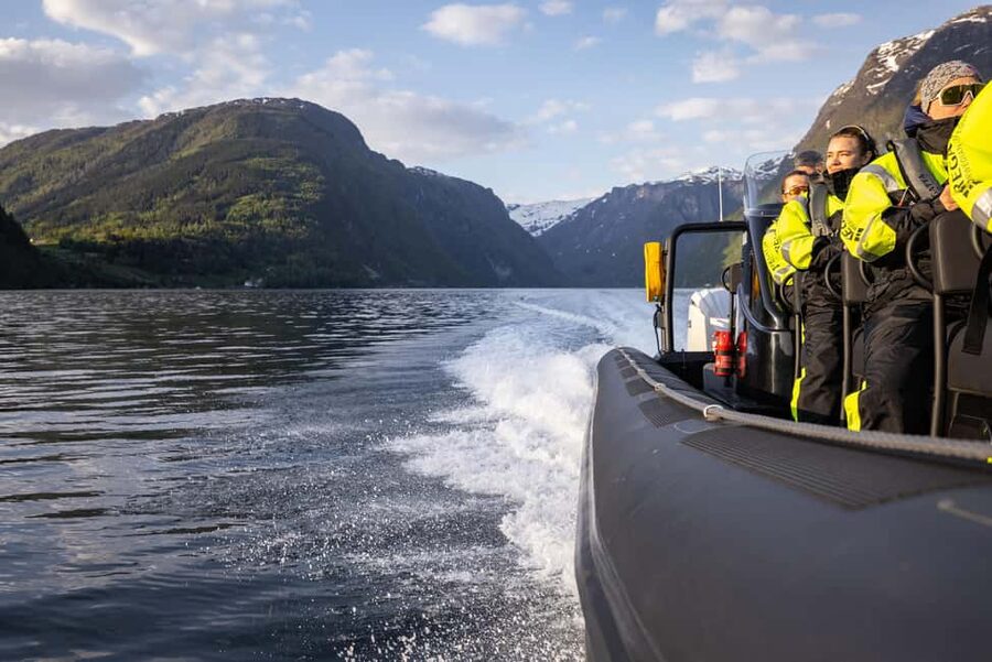 Ulvik adventure: Exploring Hardangerfjord's Osafjord by RIB - Why the one-hour duration works