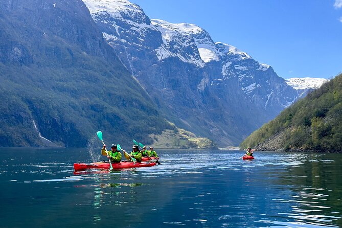 Vossevangen: Nærøyfjord Full-Day Guided Kayaking Trip - Meeting in Voss and riding toward the water