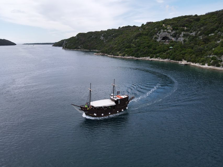 Vrsar: Lim Fjord Boat Tour with Swimming near Pirate's Cave - What the fjord views are really worth