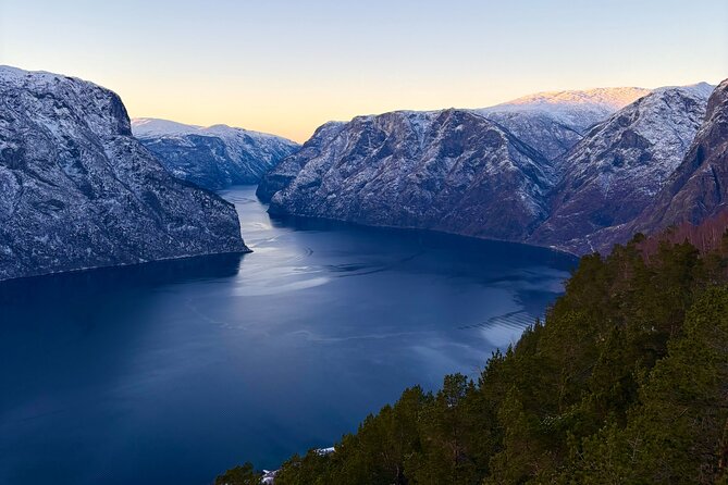 Winter Fjord Tour to Nærøyfjord, Flam and Stegastein from Bergen - Tvindefossen brings a waterfall into the day