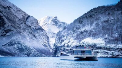 Winter Tour Viking Village, Nærøyfjord Cruise & Flåm Railway